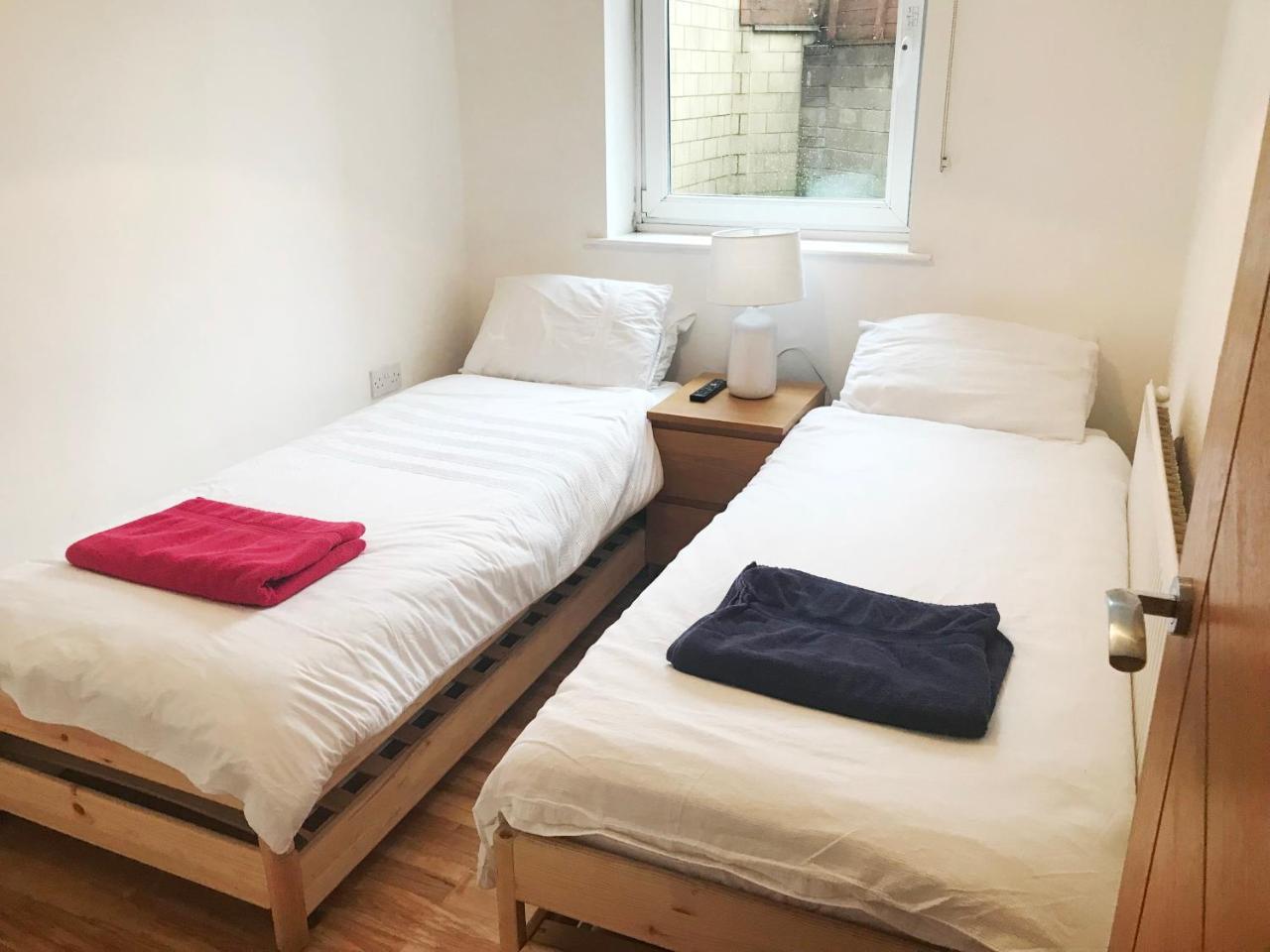 1 Fitzhamon Embankment Apartments Opposite Principality Stadium - Long Stay Offer Cardiff Dış mekan fotoğraf