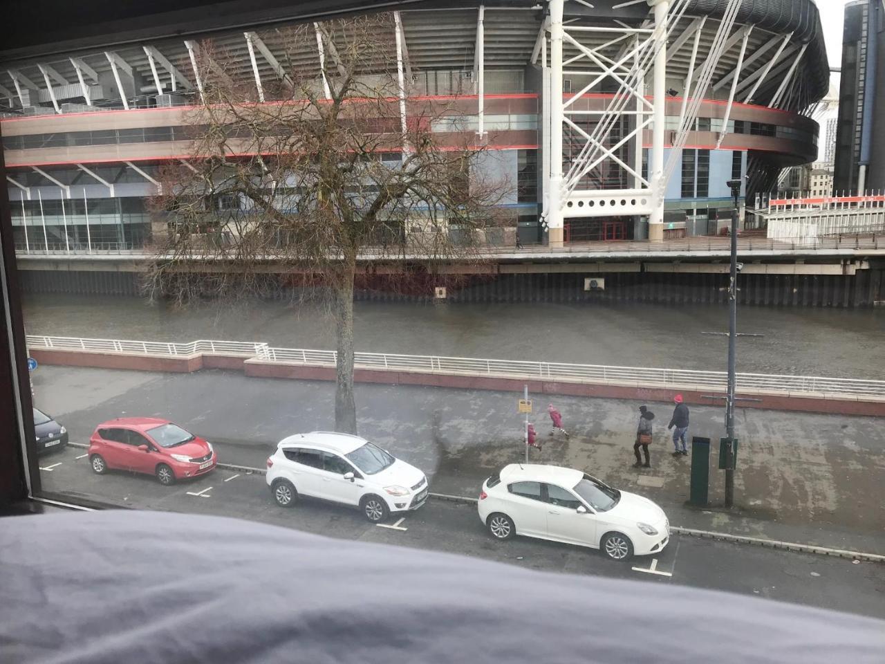 1 Fitzhamon Embankment Apartments Opposite Principality Stadium - Long Stay Offer Cardiff Dış mekan fotoğraf